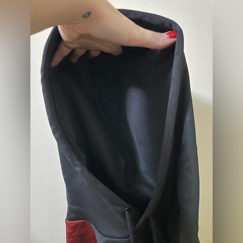 NWT Men’s Tek Gear Dry Tek Red‎ and Black Hoodie - XL - Picture 5 of 7